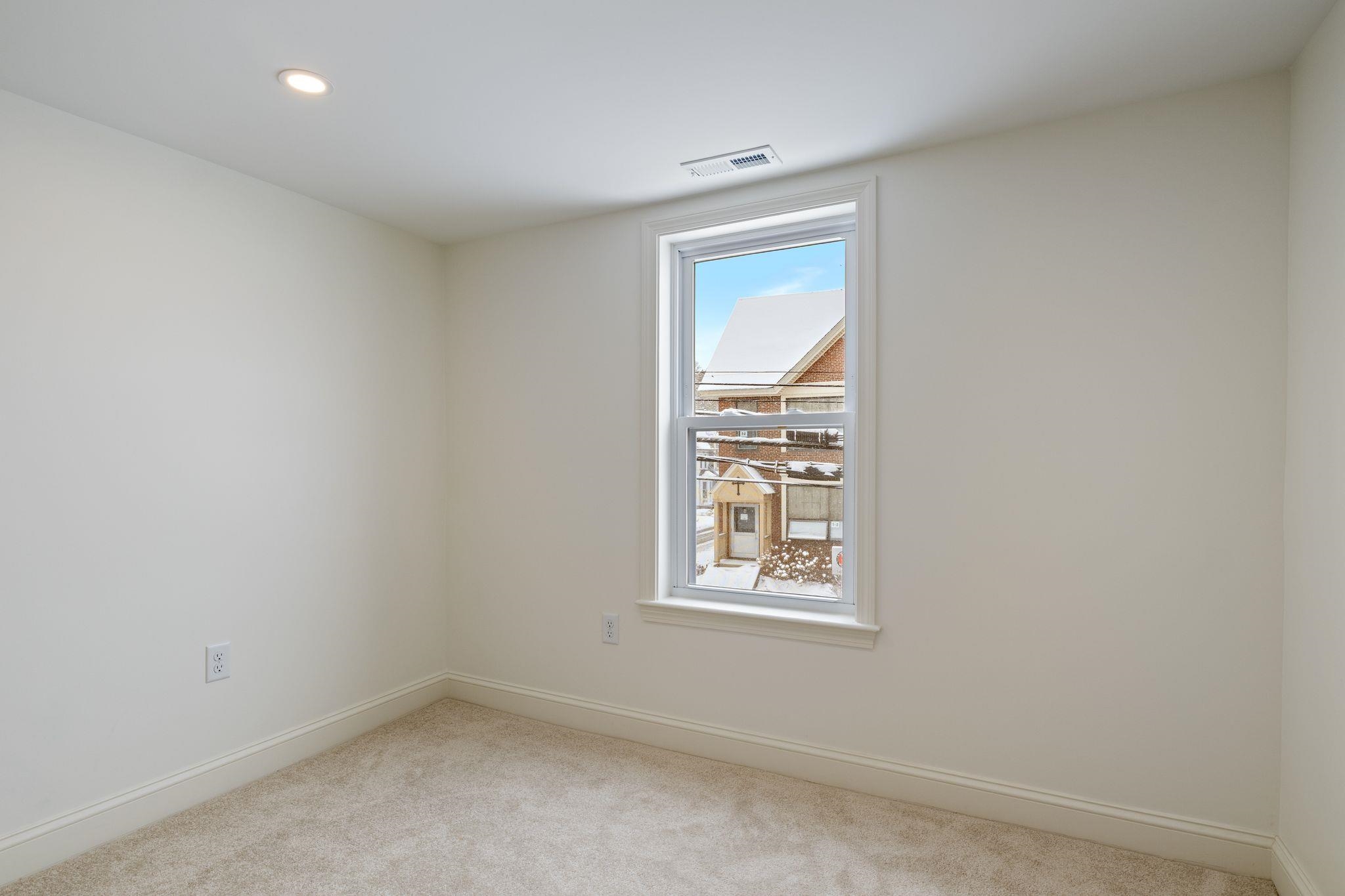 58 South State Street Concord, NH 03301 - Photo 39 of 47