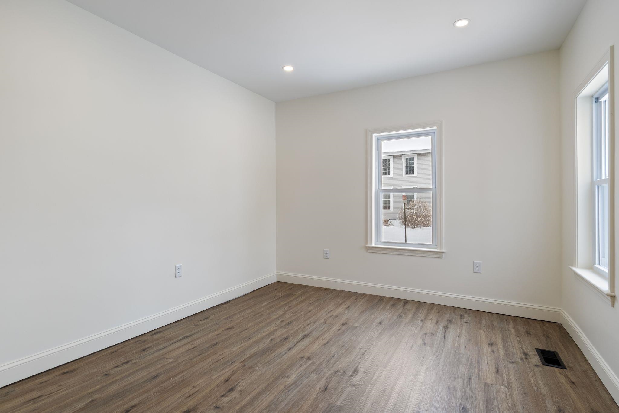 58 South State Street Concord, NH 03301 - Photo 9 of 47