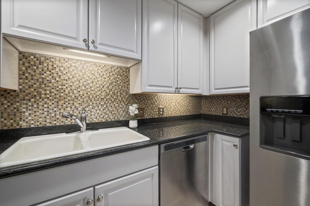 195 14th Street Northeast, Unit 404 Atlanta, GA 30309 - Photo 29 of 37