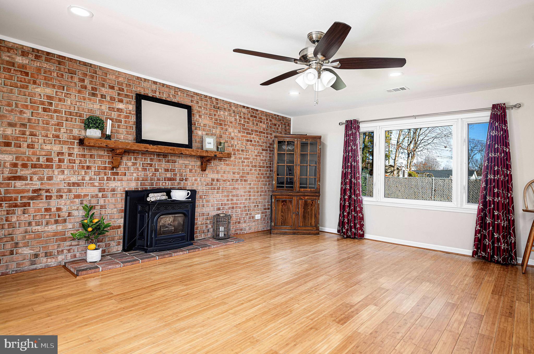807 Ferguson Road Joppa, MD 21085 - Photo 21 of 44 Family room w/ hardwood floors