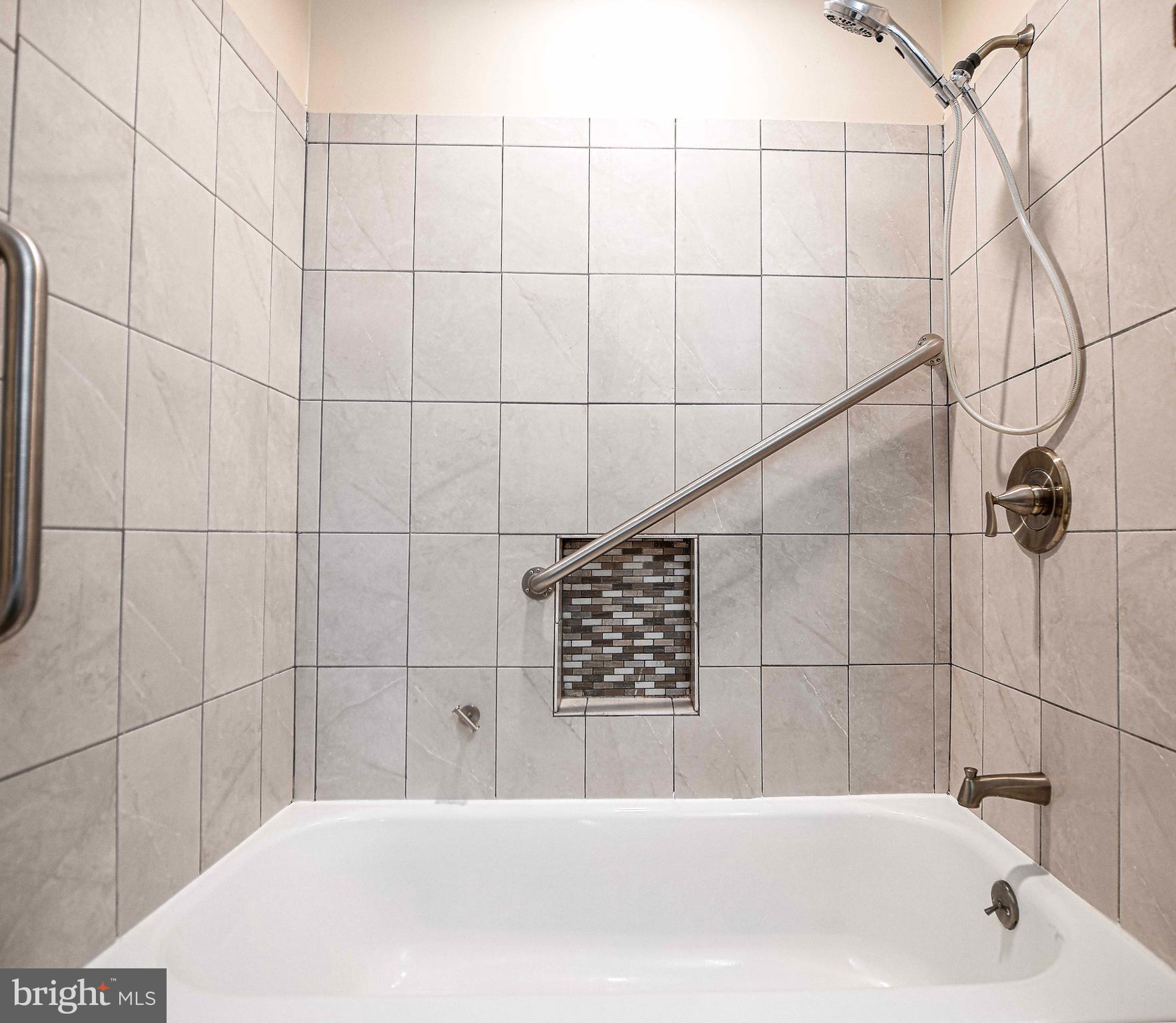 807 Ferguson Road Joppa, MD 21085 - Photo 26 of 44 Tiled tub surround