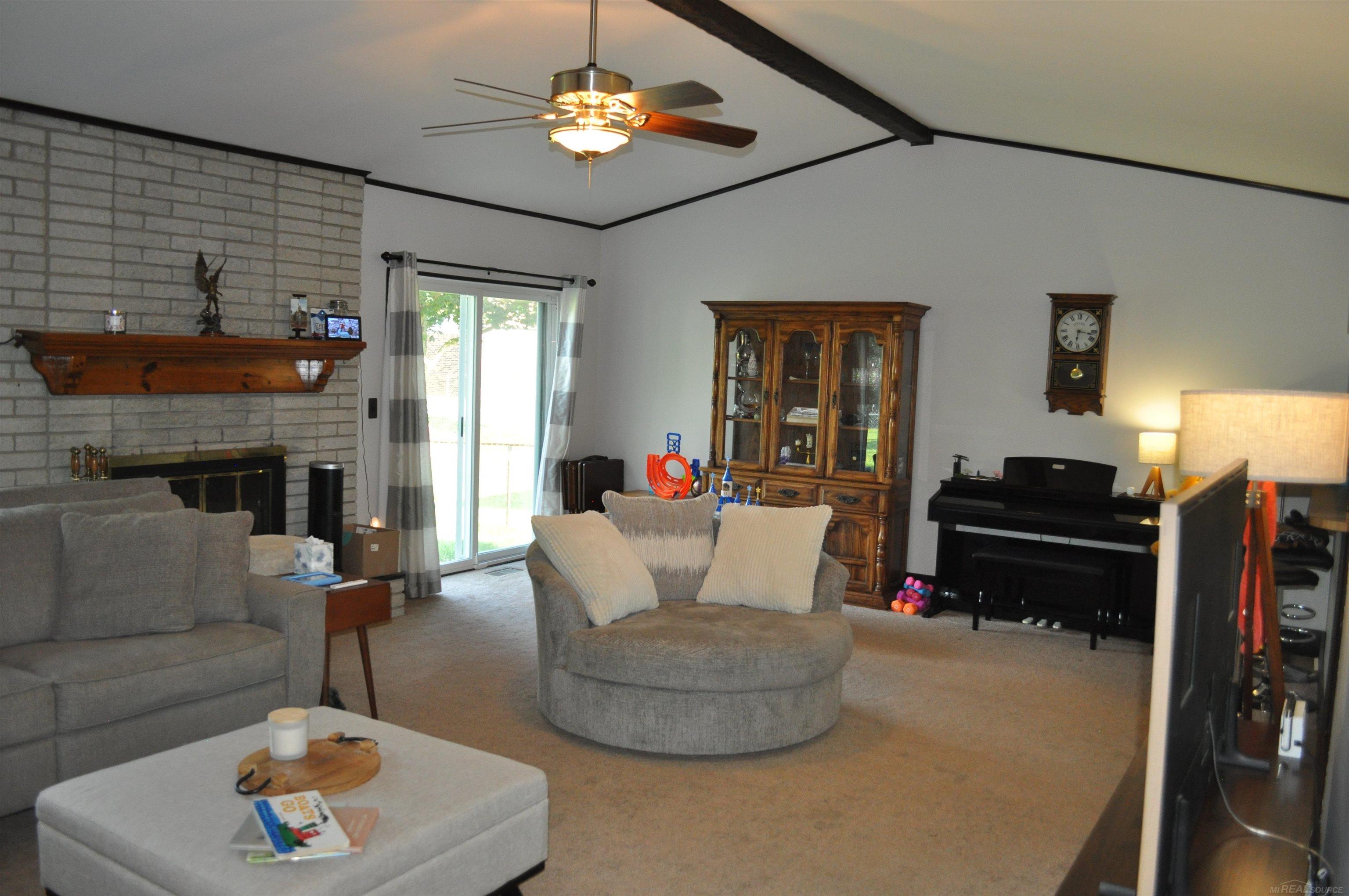 47476 Concord Road Macomb, MI 48044 - Photo 19 of 24 50150115-f52ab12f-bfa0-42fe-b306-6b73f0229bcd.JPG