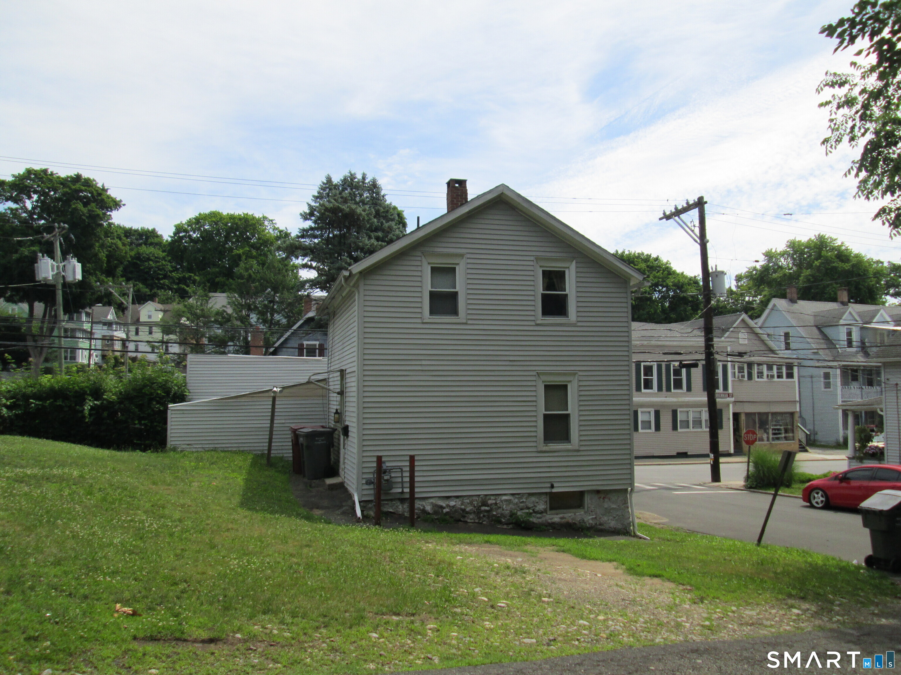 124 Spring Street Naugatuck, CT 06770 - Photo 3 of 19