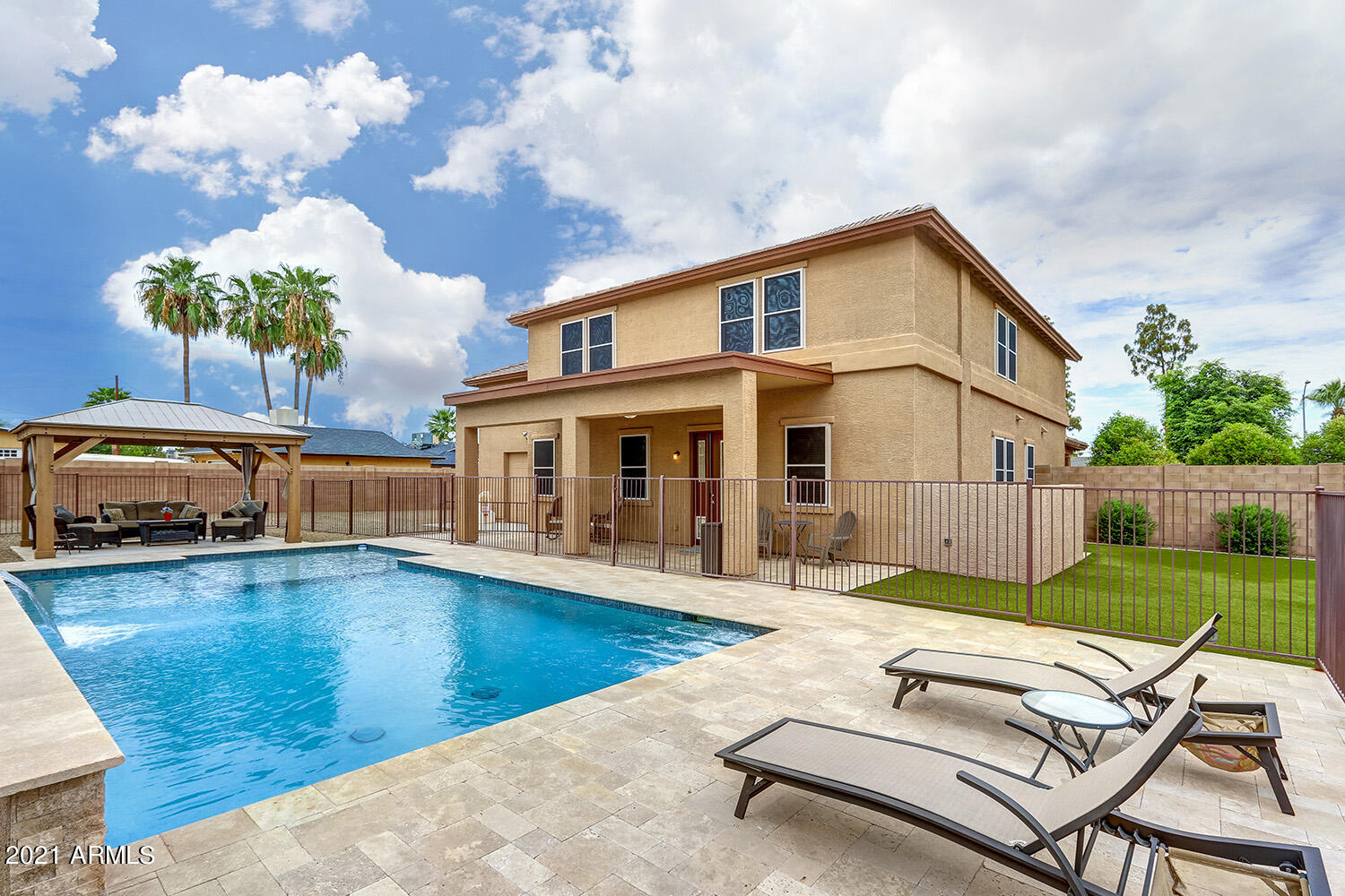 3027 East Charter Oak Road Phoenix, AZ 85032 - Photo 4 of 39 Back