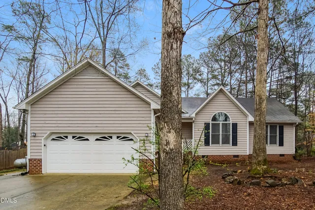 $2,025 | 7201 Cedric Drive, Raleigh, NC 27603