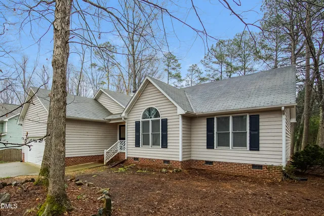 $2,025 | 7201 Cedric Drive, Raleigh, NC 27603