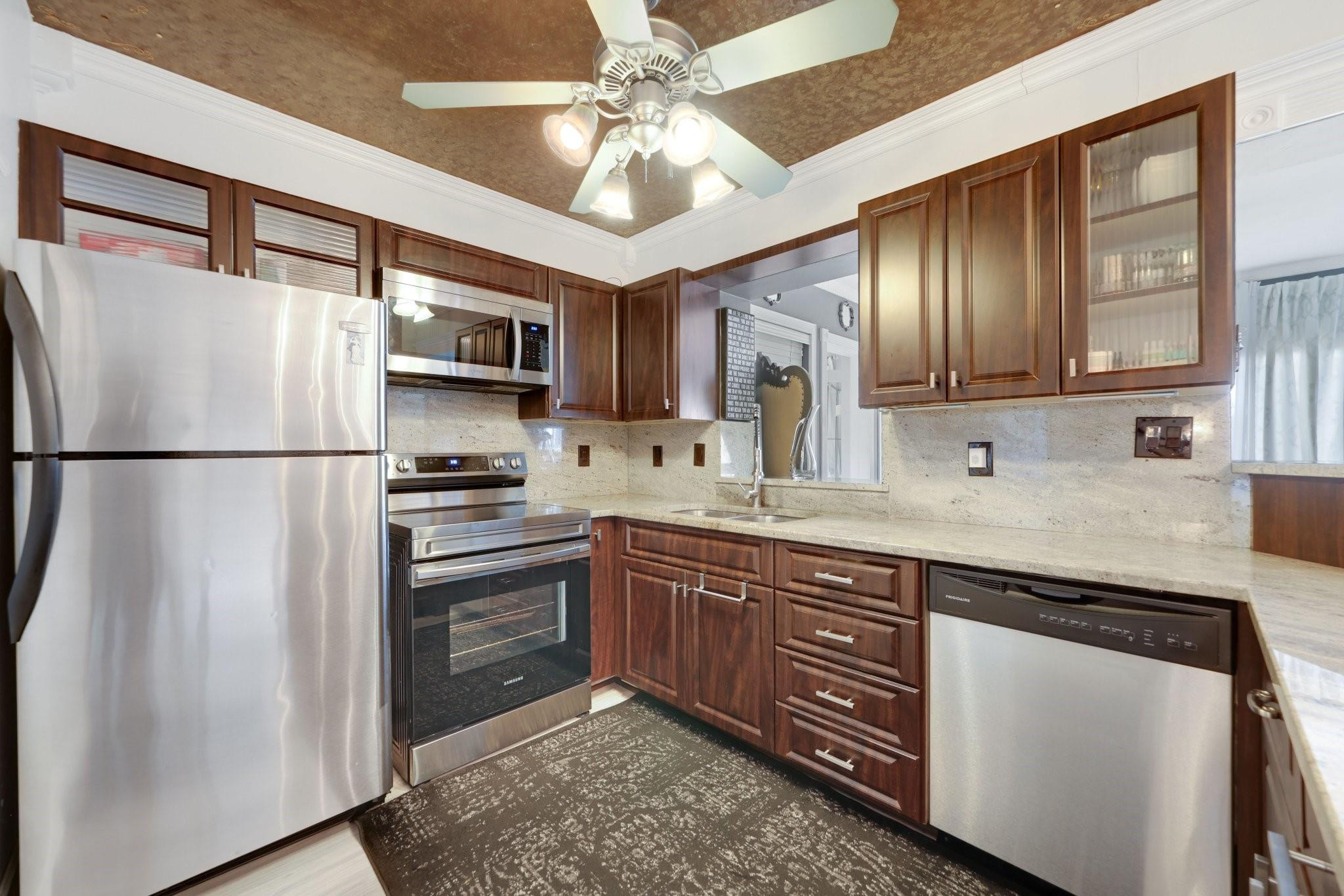 445 Northwest 5th Avenue Boca Raton, FL 33432 - Photo 11 of 39 Photo 11