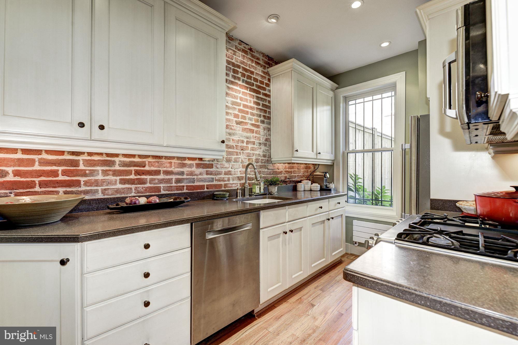 402 K Street Northeast Washington, DC 20002 - Photo 8 of 23 Well designed inviting kitchen