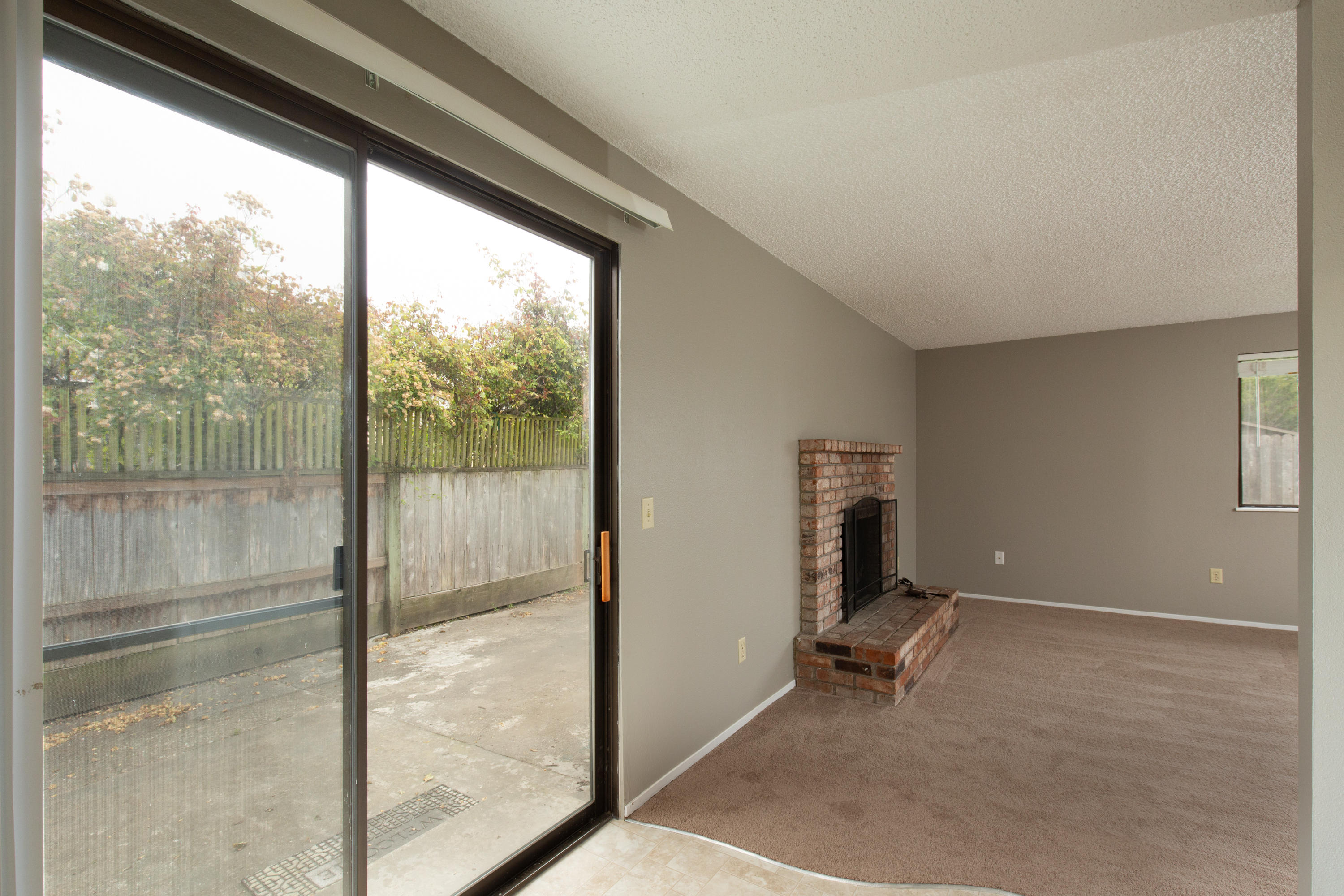 3484 Alliance Road Arcata, CA 95521 - Photo 7 of 28 5D3_0033_small