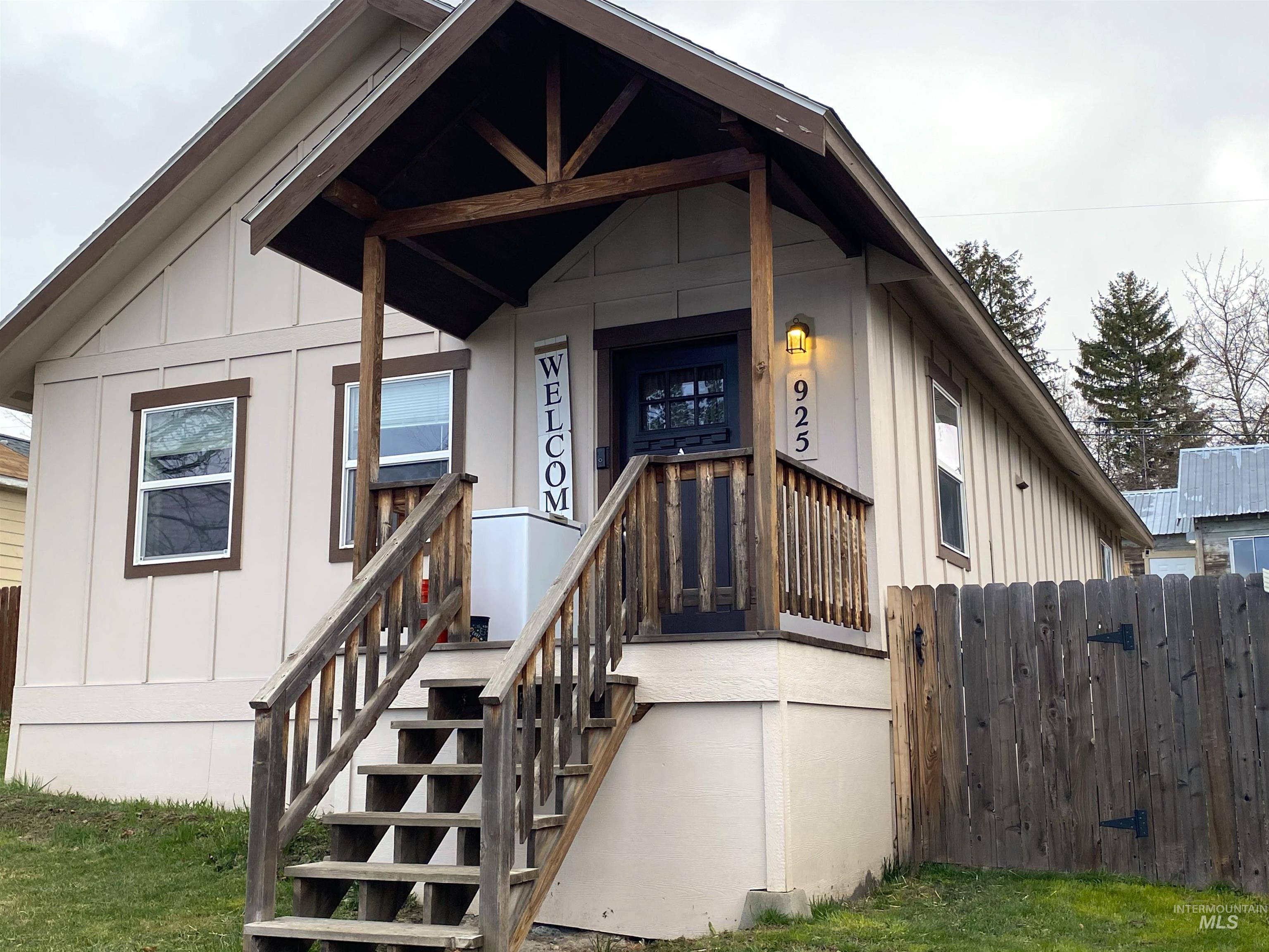 925 Pine Street Potlatch, ID 83855 - Photo 3 of 45