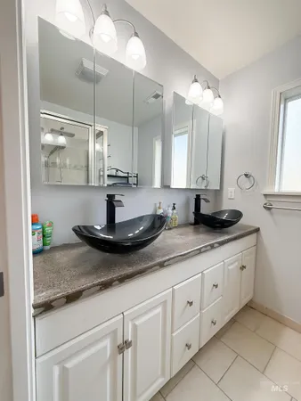 $307,500 | 925 Pine Street, Potlatch, ID 83855
