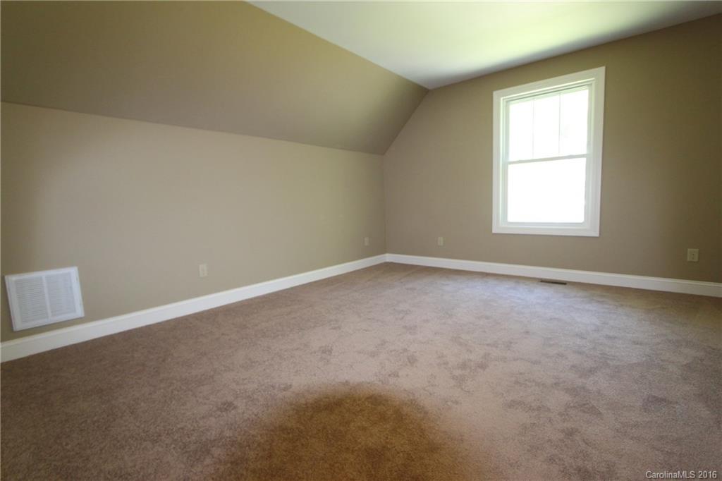 97 Jordan Road Brevard, NC 28712 - Photo 13 of 24 Gallery Image 13