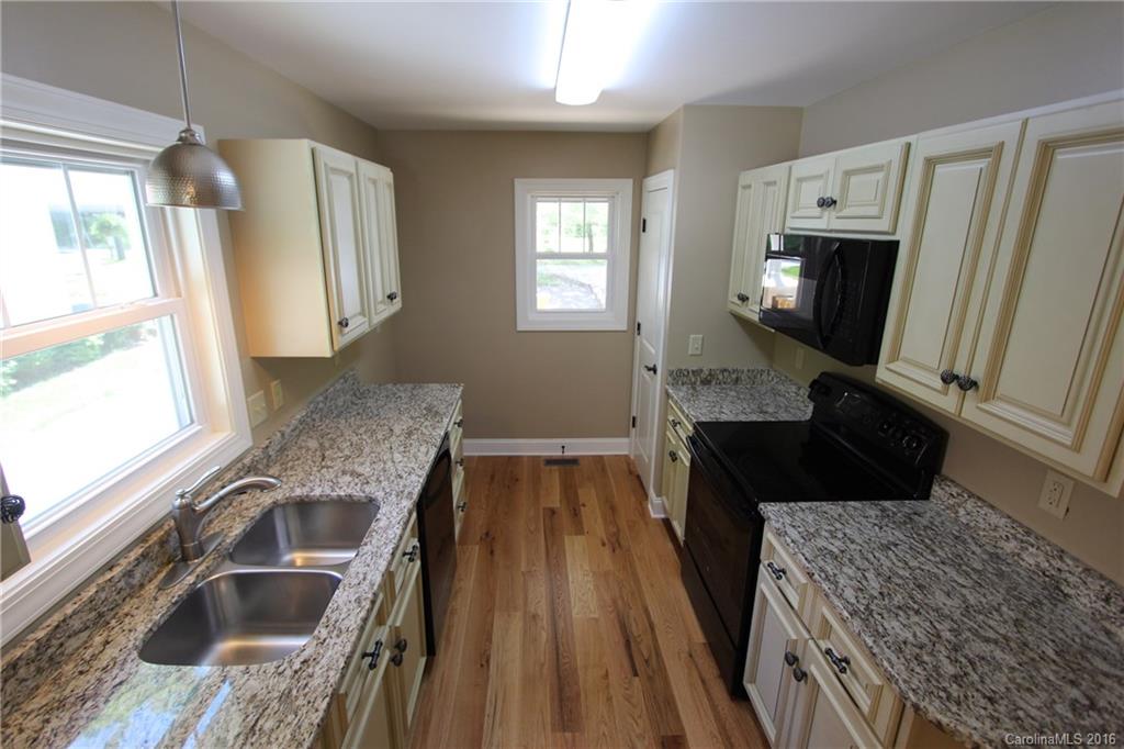 97 Jordan Road Brevard, NC 28712 - Photo 8 of 24 Gallery Image 8