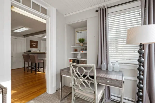 $3,999 | 21 A Portsmouth Avenue, Exeter, NH 03833