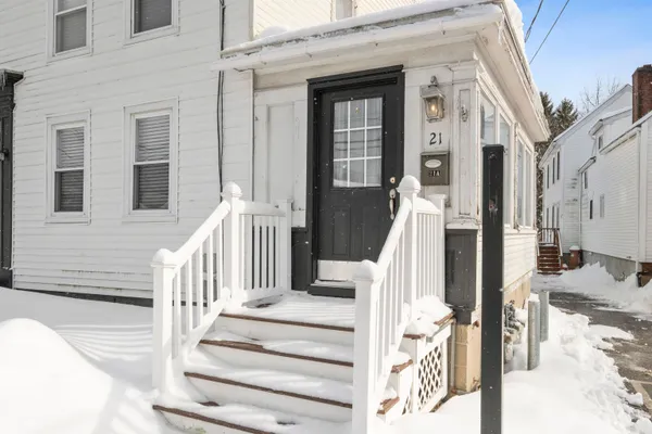 $3,999 | 21 A Portsmouth Avenue, Exeter, NH 03833