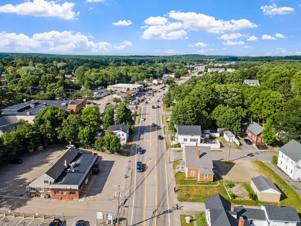 $3,999 | 21 A Portsmouth Avenue, Exeter, NH 03833