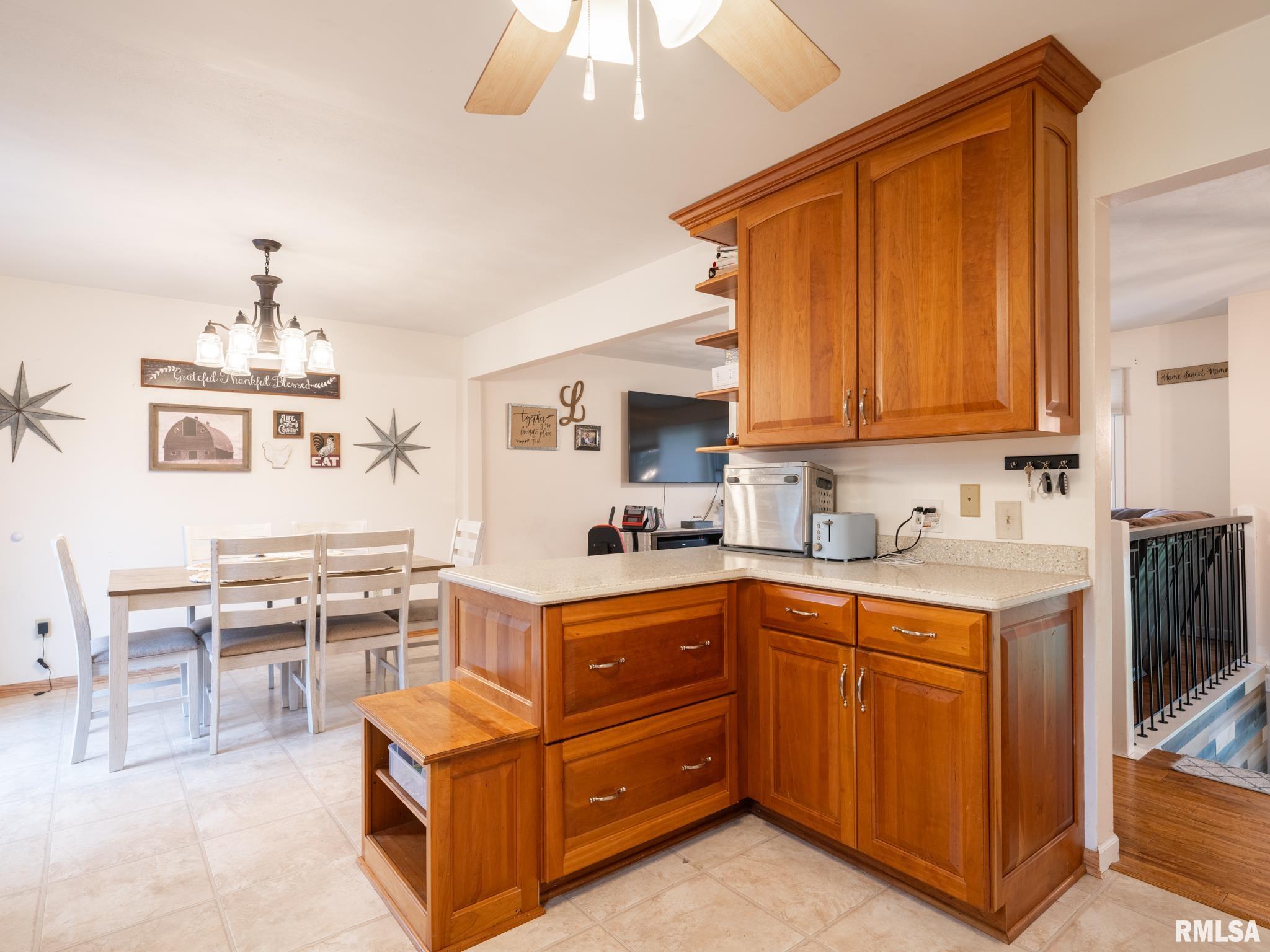10157 Arrow Road Tremont, IL 61568 - Photo 8 of 31