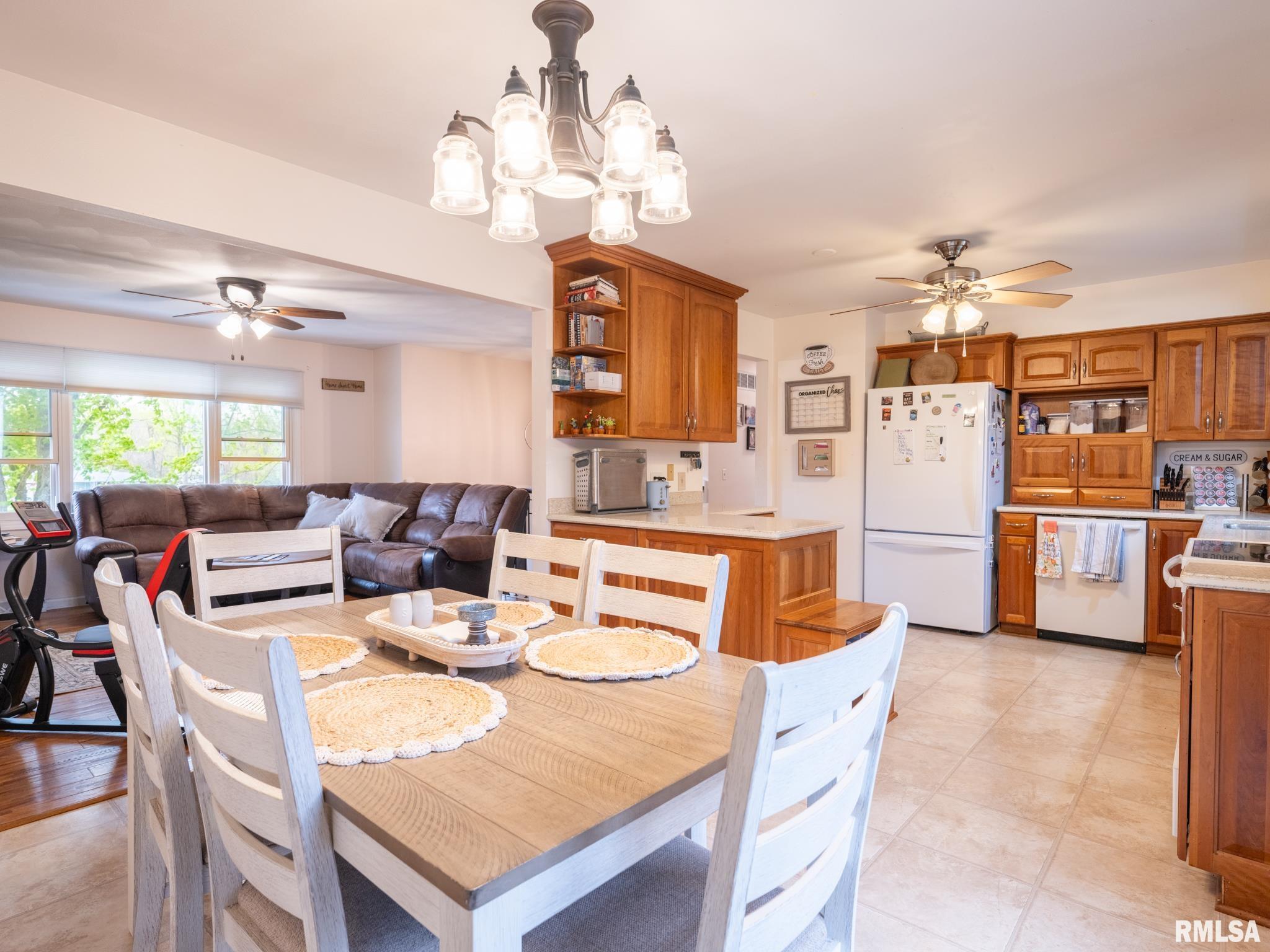 10157 Arrow Road Tremont, IL 61568 - Photo 9 of 31