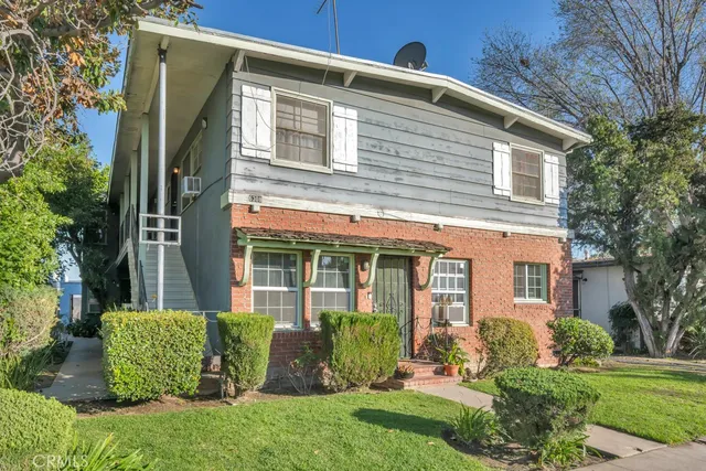 $1,450,000 | 6308 Coldwater Canyon Avenue, North Hollywood, CA 91606