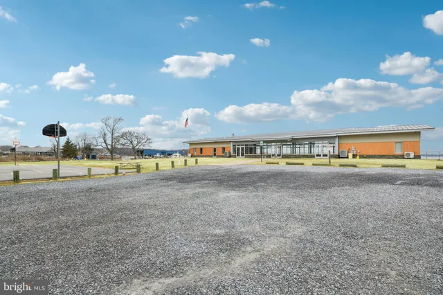 $699,000 | 3641 Beach Dr Boulevard, Edgewater, MD 21037