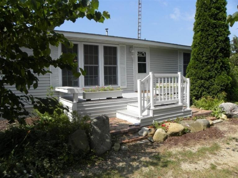 660 North County Line Road Watervliet, MI 49098 - Photo 2 of 21 Primary Photo
