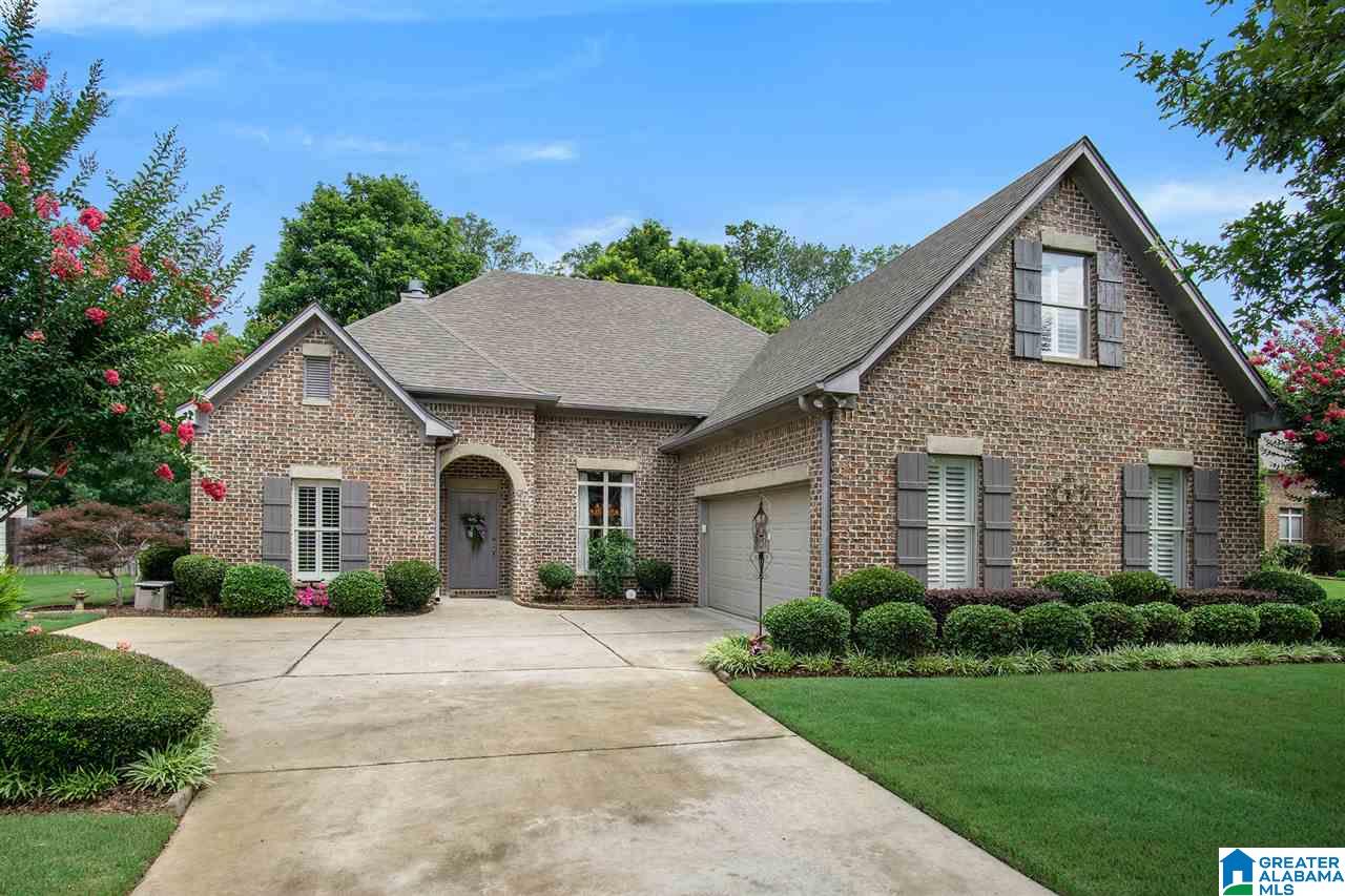 608 Barkley Circle Alabaster, AL 35007 - Photo 1 of 45