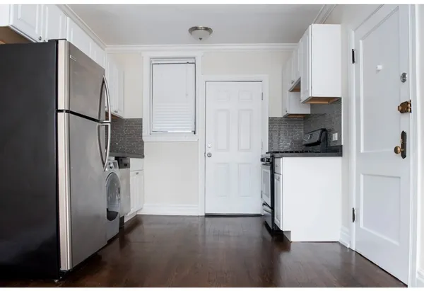 $1,775 | 1056 West Lill Avenue, Unit 1, Chicago, IL 60614