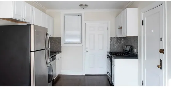 $1,775 | 1056 West Lill Avenue, Unit 1, Chicago, IL 60614