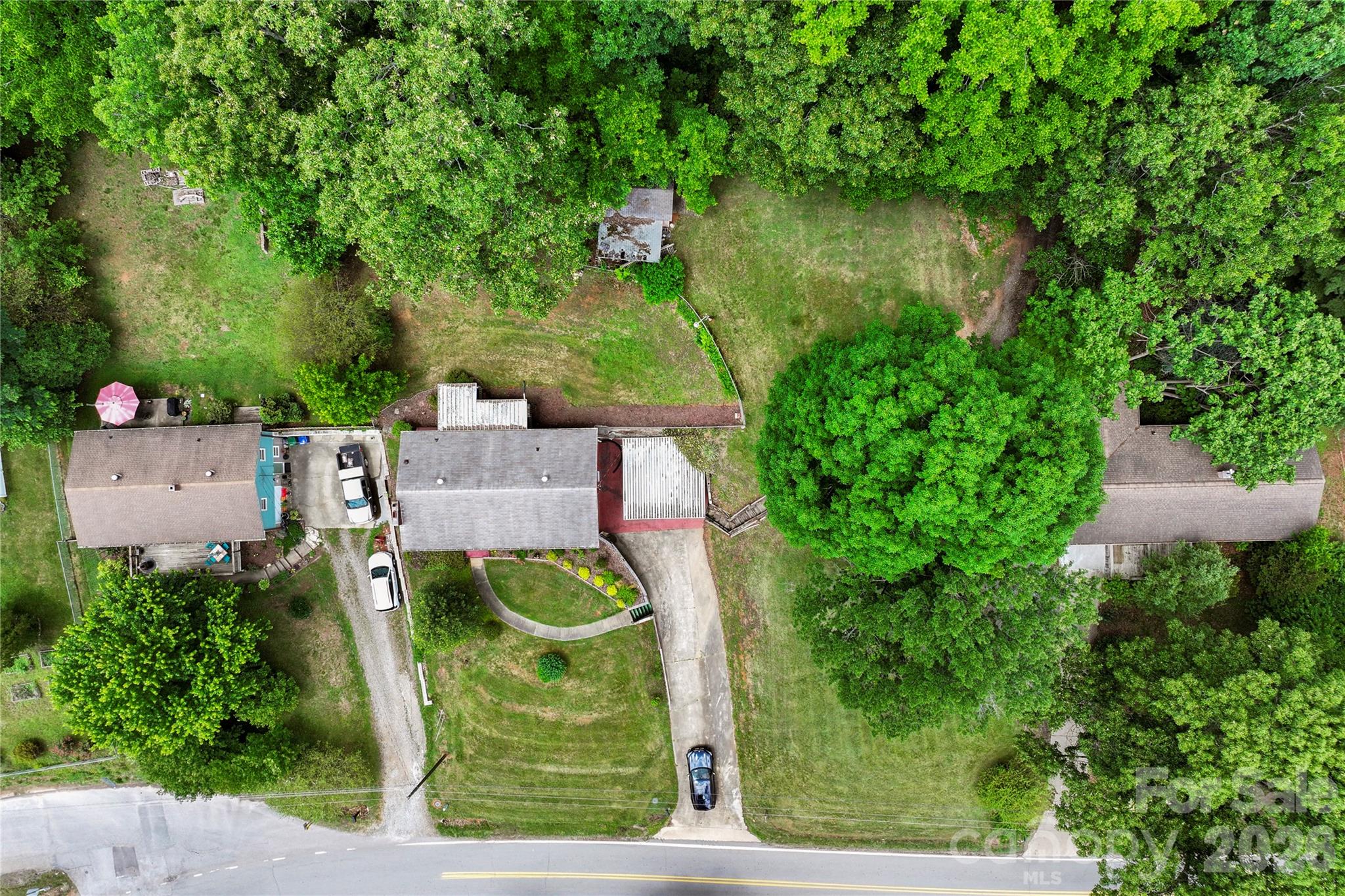 309 Oak Hill Road Candler, NC 28715 - Photo 35 of 39