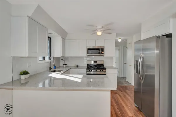 $185,000 | 6317 West 64th Place, Unit 2S, Chicago, IL 60638