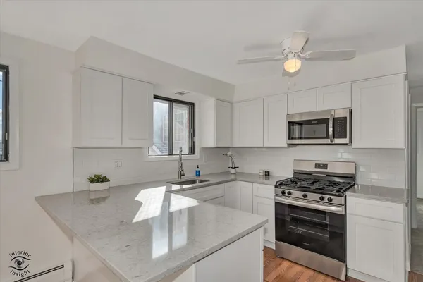 $185,000 | 6317 West 64th Place, Unit 2S, Chicago, IL 60638