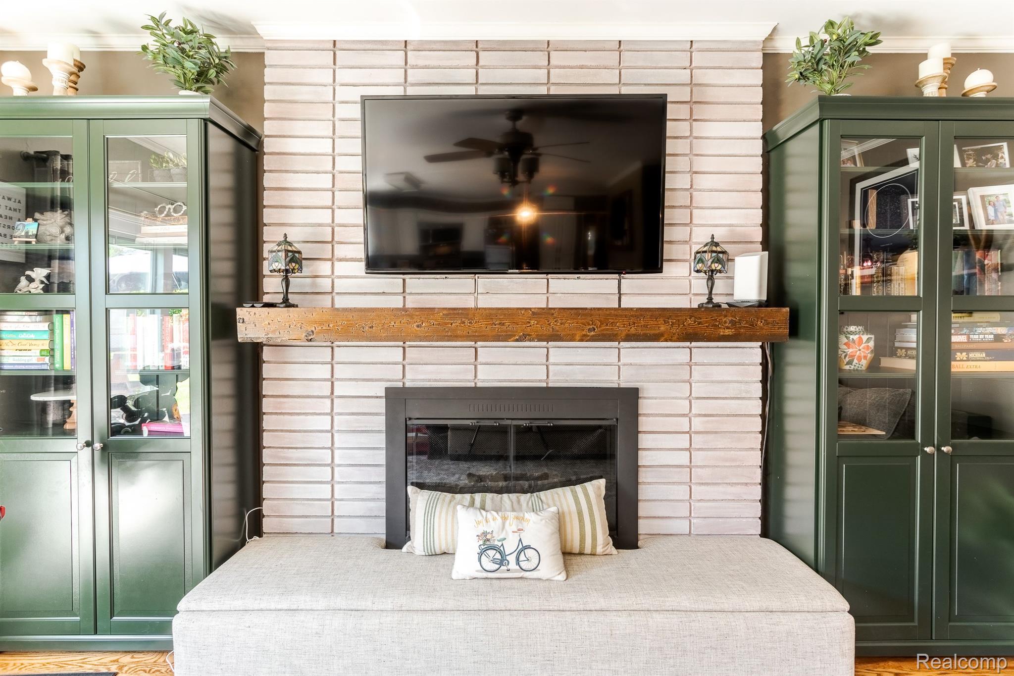 39987 Coronation Road Canton, MI 48188 - Photo 12 of 39 Gallery Image 12