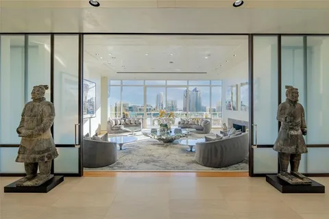 $7,995,000 | 2430 Victory Park Lane, Unit 3001, Dallas, TX 75219