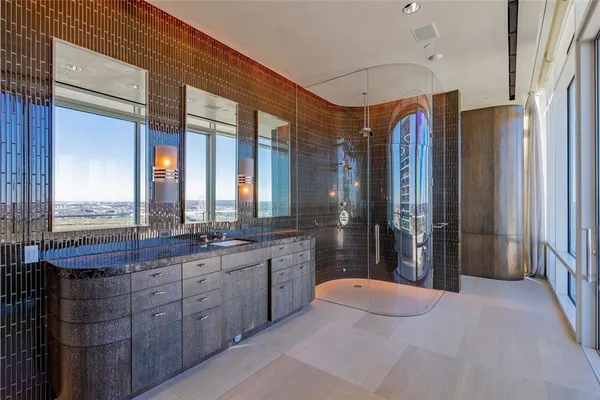 $6,495,000 | 2430 Victory Park Lane, Unit 3001, Dallas, TX 75219