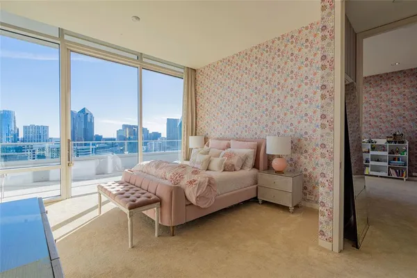 $6,495,000 | 2430 Victory Park Lane, Unit 3001, Dallas, TX 75219