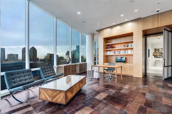 $6,495,000 | 2430 Victory Park Lane, Unit 3001, Dallas, TX 75219