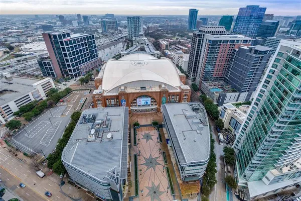 $6,495,000 | 2430 Victory Park Lane, Unit 3001, Dallas, TX 75219