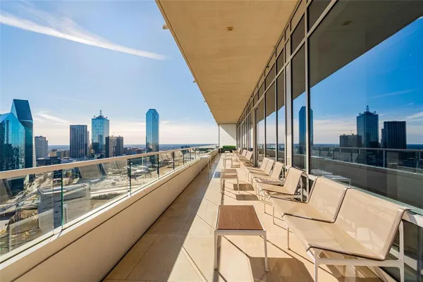 $6,495,000 | 2430 Victory Park Lane, Unit 3001, Dallas, TX 75219