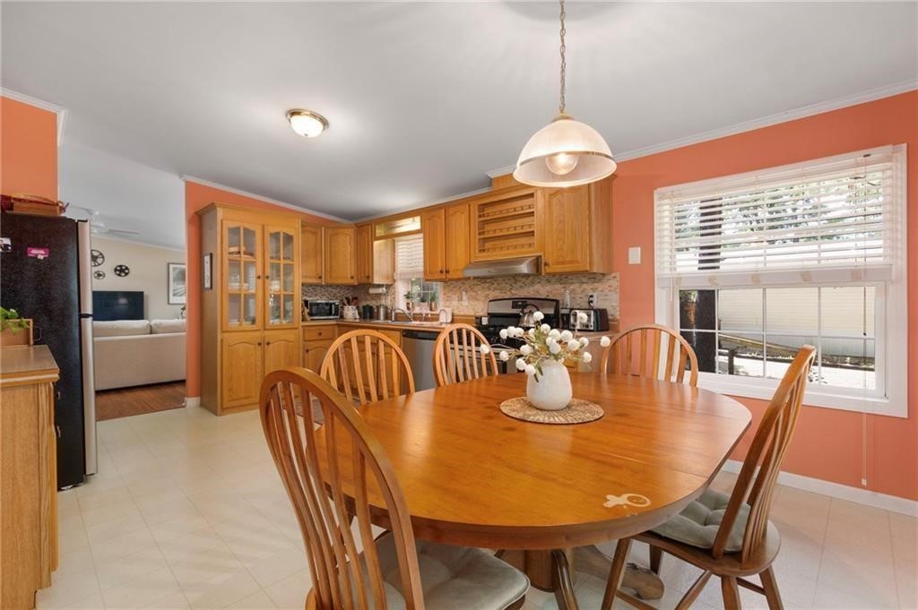 8 King Philip Road Coventry, RI 02816 - Photo 23 of 39
