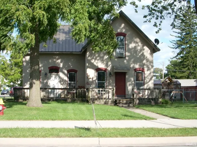 $180,000 | 357 North Main Street, Nappanee, IN 46550