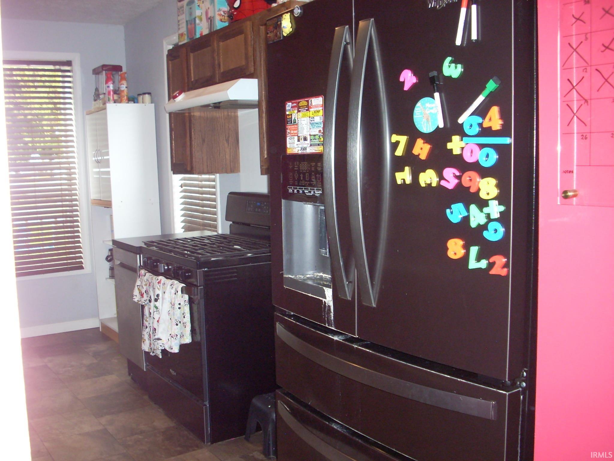 357 North Main Street Nappanee, IN 46550 - Photo 7 of 11