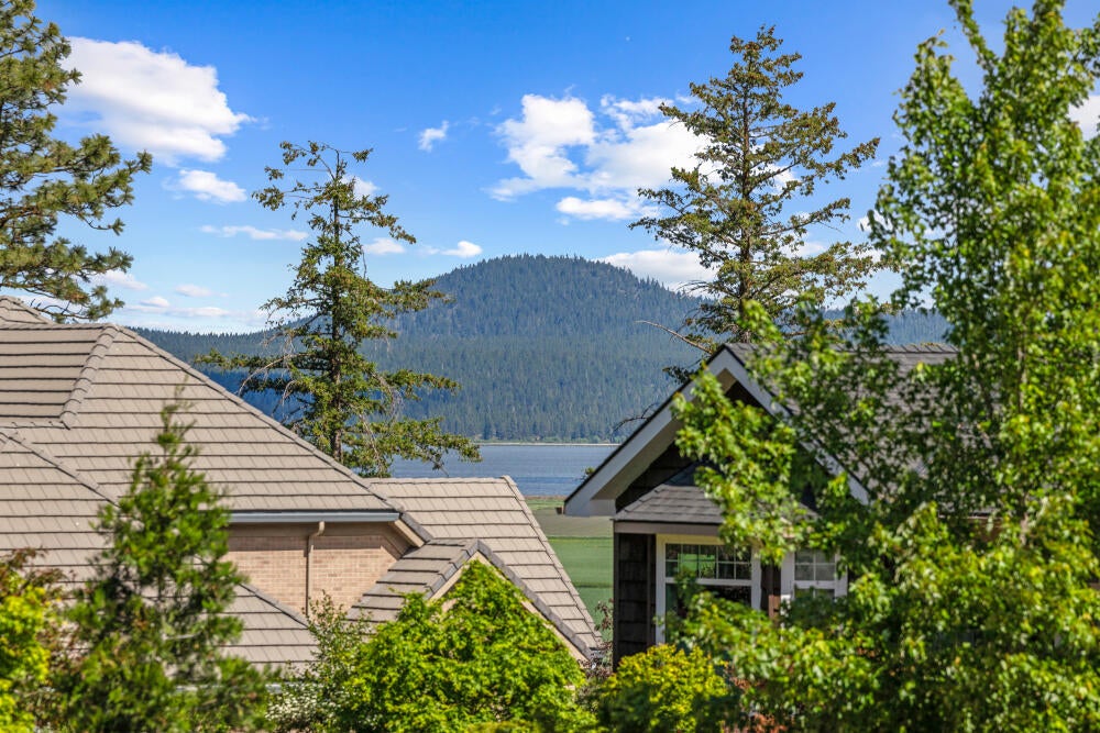 11660 Kestrel Road Klamath Falls, OR 97601 - Photo 53 of 58 Peek Lake View Across the Street