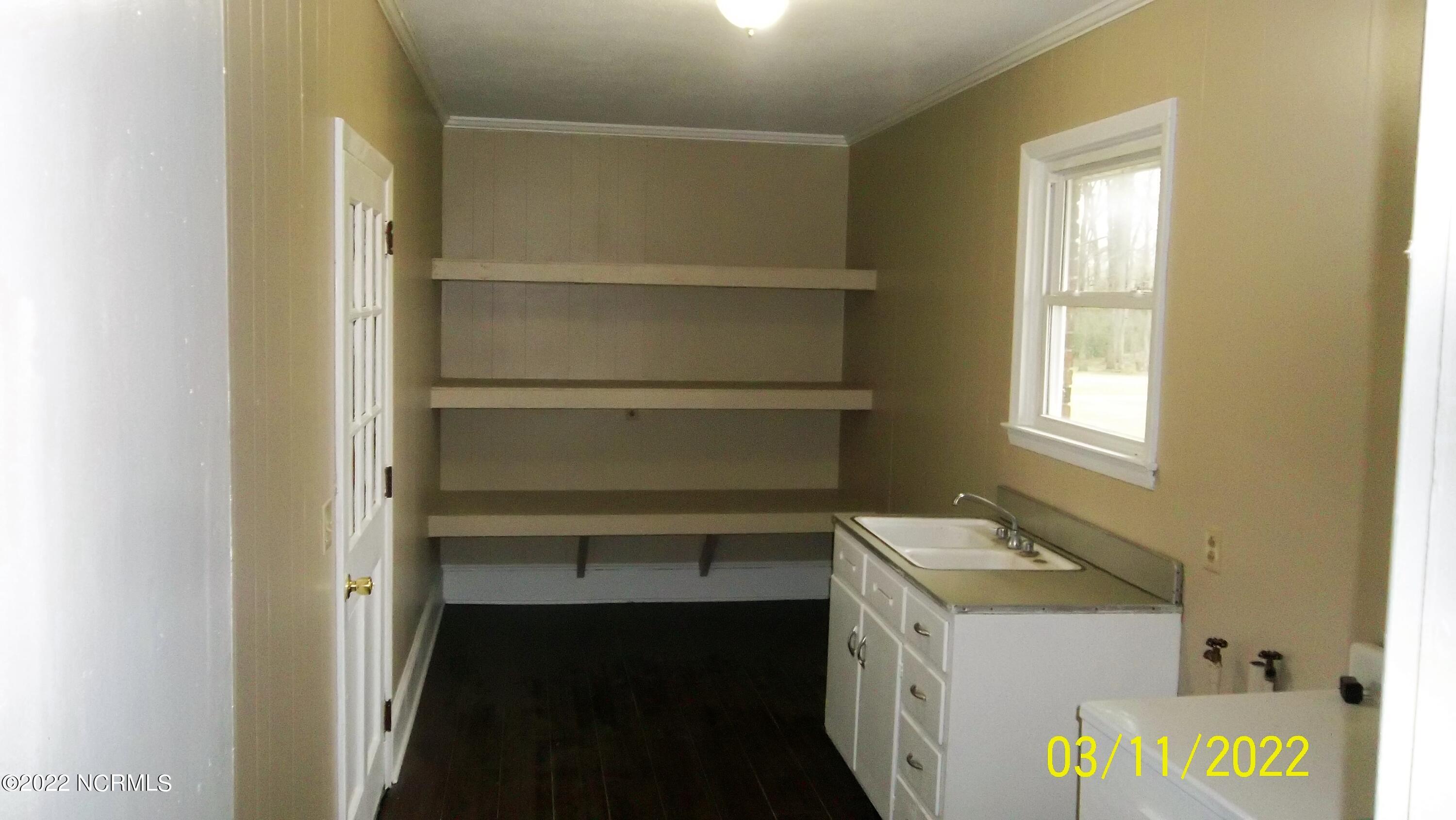 563 Mercer Road Chadbourn, NC 28431 - Photo 16 of 17 Laundry room