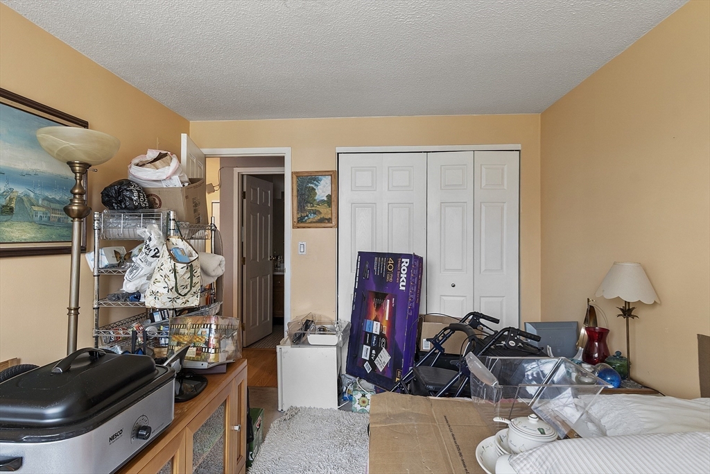 154 Lynnway, Unit 205 Lynn, MA 01902 - Photo 17 of 29 a room with gym equipment