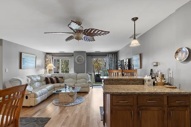 $369,900 | 154 Lynnway, Unit 205, Lynn, MA 01902