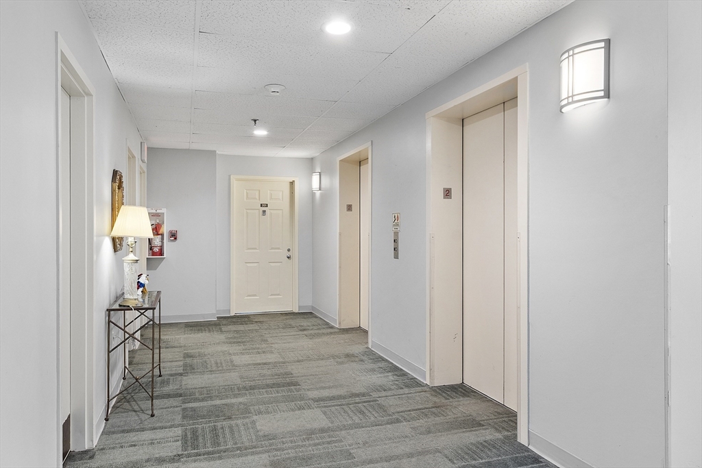 154 Lynnway, Unit 205 Lynn, MA 01902 - Photo 29 of 29 a view of a hallway