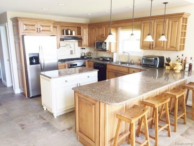 6285 Lakeshore Road Lexington, MI 48450 - Photo 21 of 21 IMG_2204.JPG