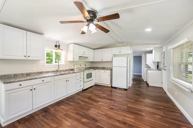 $219,000 | 5710 Pear Avenue, Newaygo, MI 49337