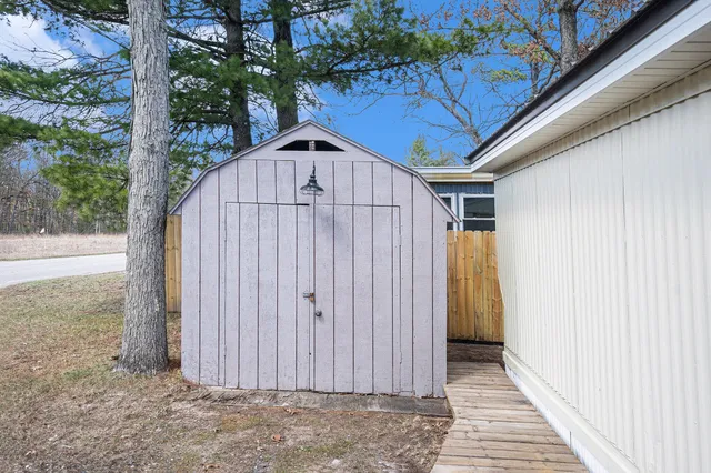 $219,000 | 5710 Pear Avenue, Newaygo, MI 49337