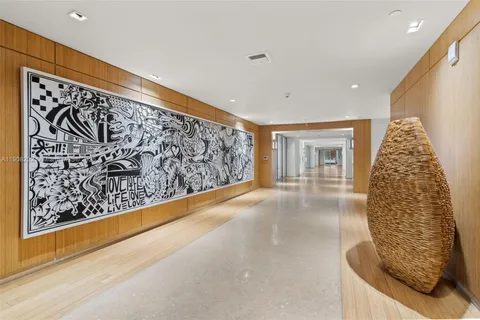 $3,350,000 | 900 Biscayne Boulevard, Unit PH6201, Miami, FL 33132